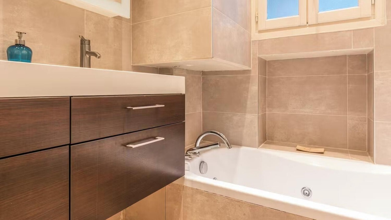 Photo of Bathroom in 5th Arrondissement