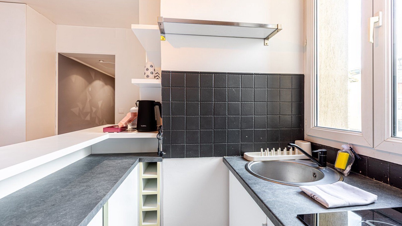 Photo of Kitchen in Republique–Point-du-Jour