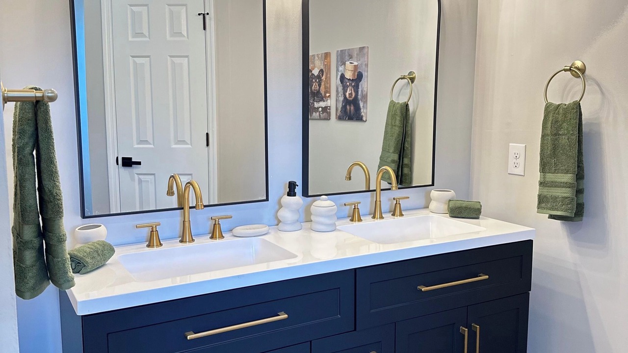 Photo of Bathroom in Smyrna