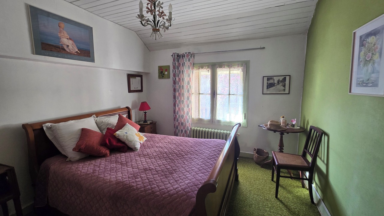 Photo of Bedroom in Couze-et-Saint-Front