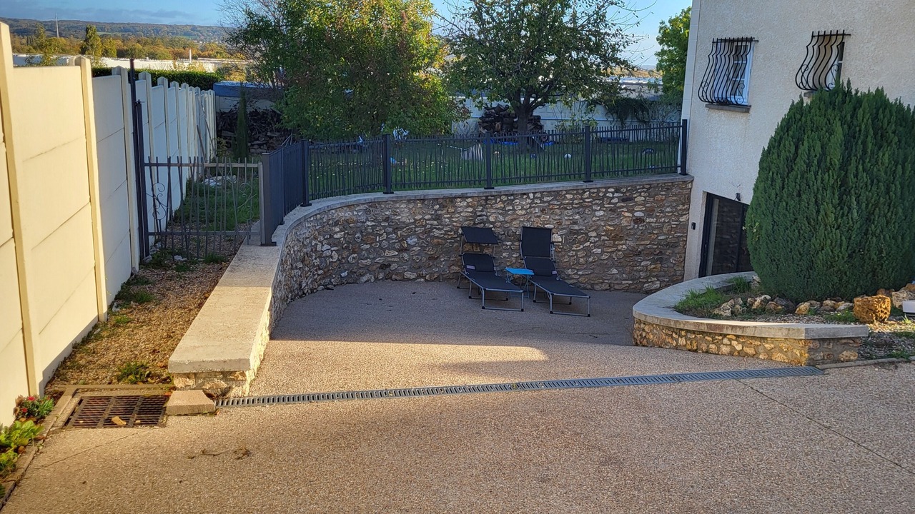Photo of Patio Balcony in Epone
