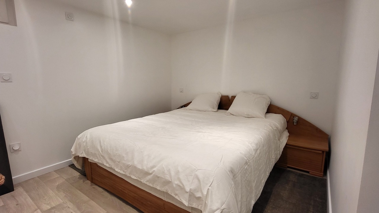 Photo of Bedroom in Epone