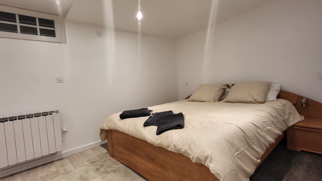 Photo of Bedroom in Epone