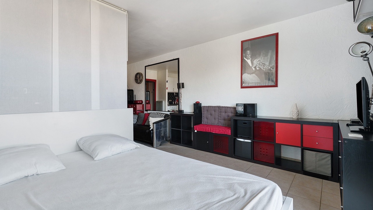 Photo of Bedroom in Saint-Michel-Chef-Chef