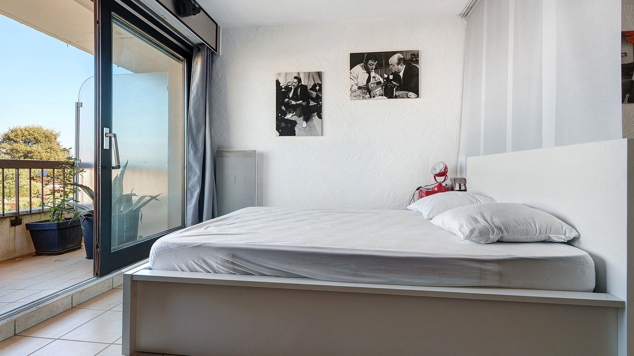 Photo of Bedroom in Saint-Michel-Chef-Chef