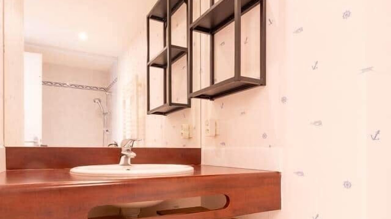 Photo of Bathroom in Nord-Saint-Martin