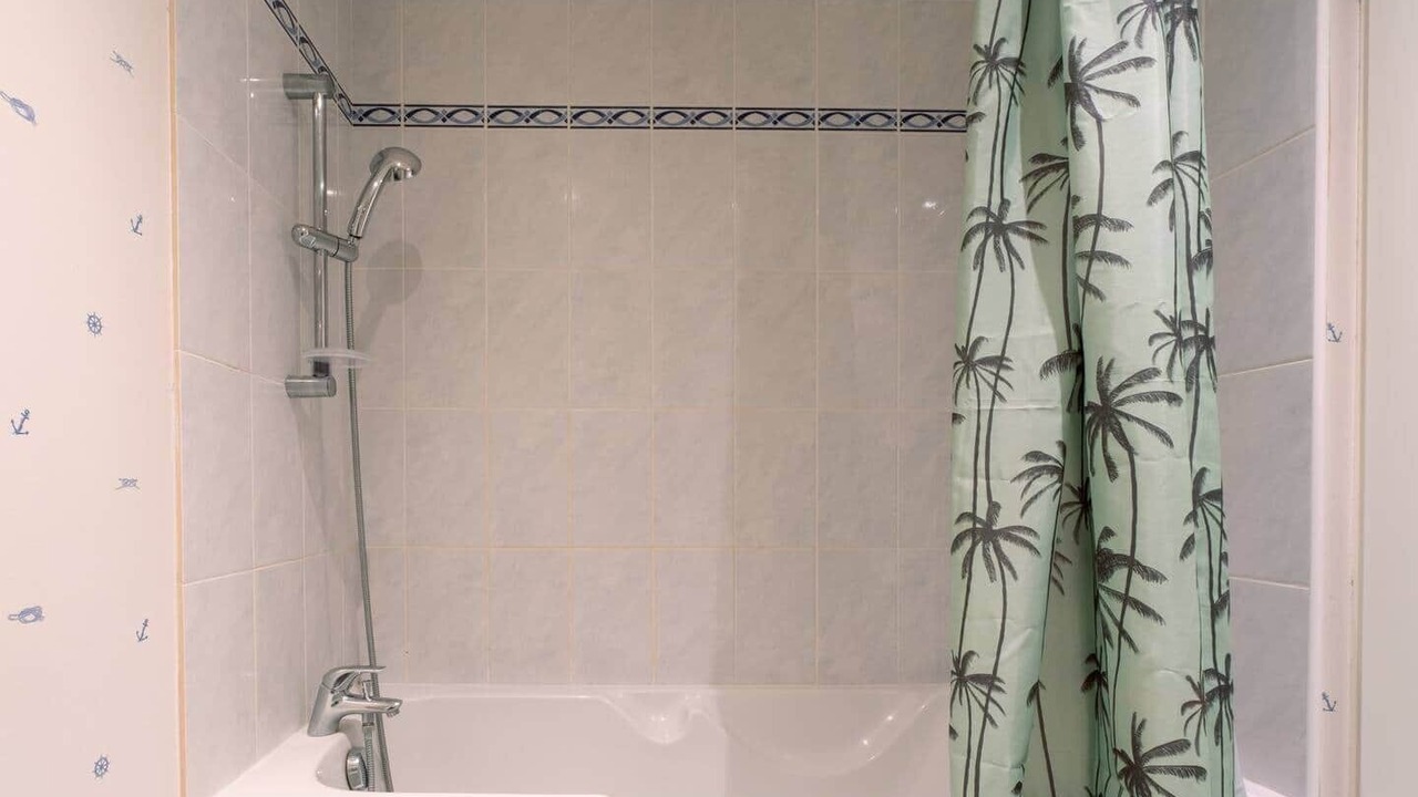 Photo of Bathroom in Nord-Saint-Martin