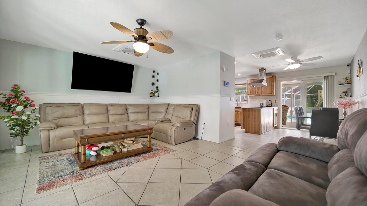 Photo of Livingroom in Alabama Grove Terrace