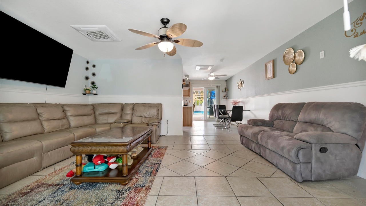Photo of Livingroom in Alabama Grove Terrace