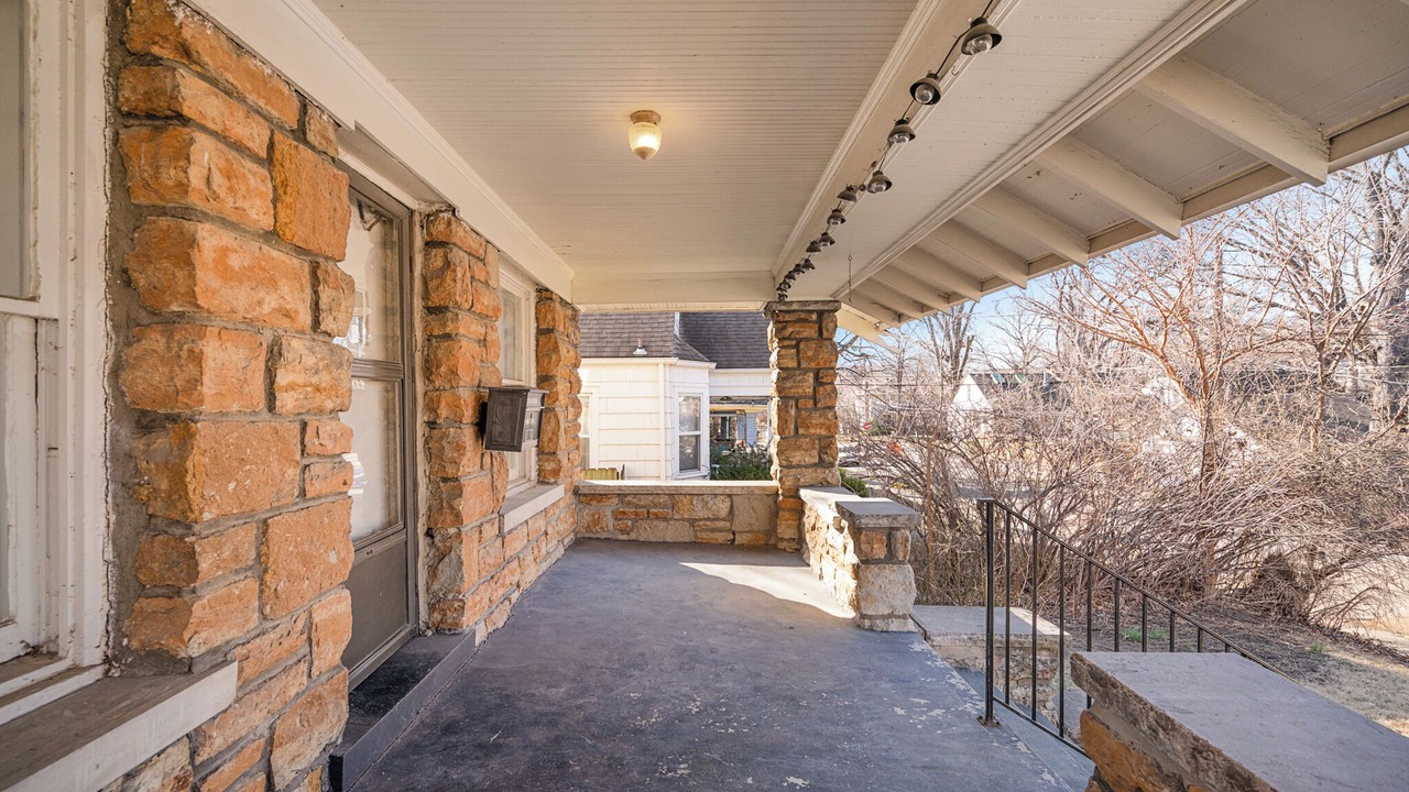Photo of Outdoor in Rosedale