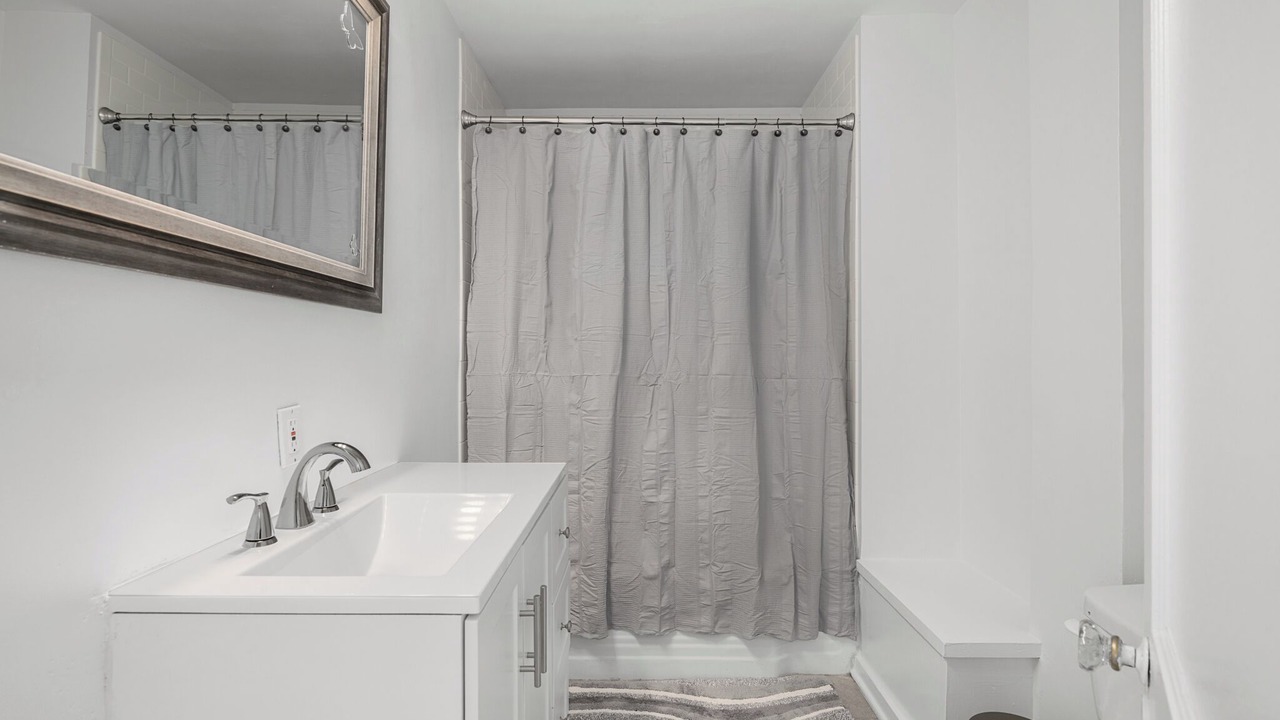 Photo of Bathroom in Rosedale