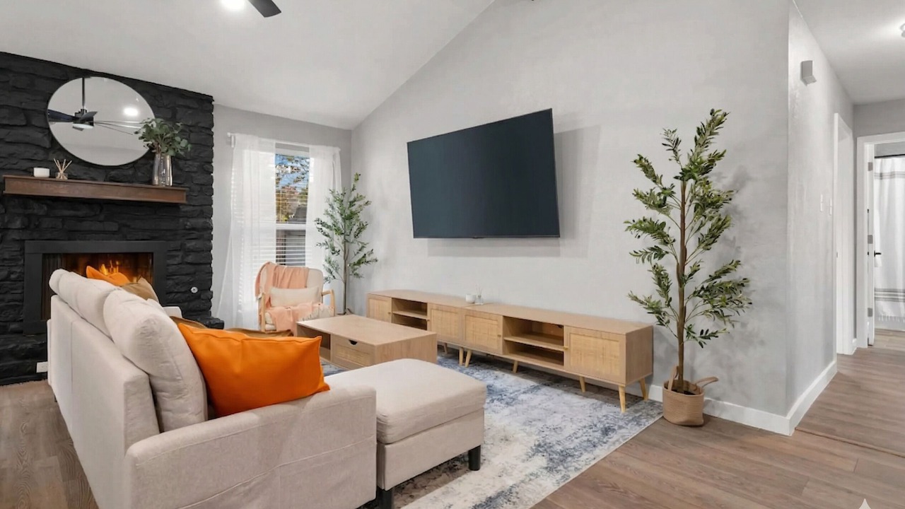 Photo of Livingroom in Brushy Creek