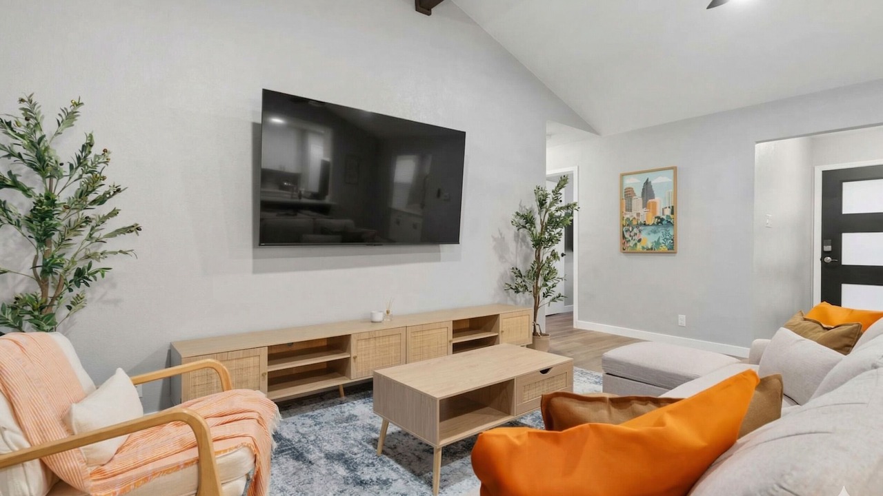 Photo of Livingroom in Brushy Creek