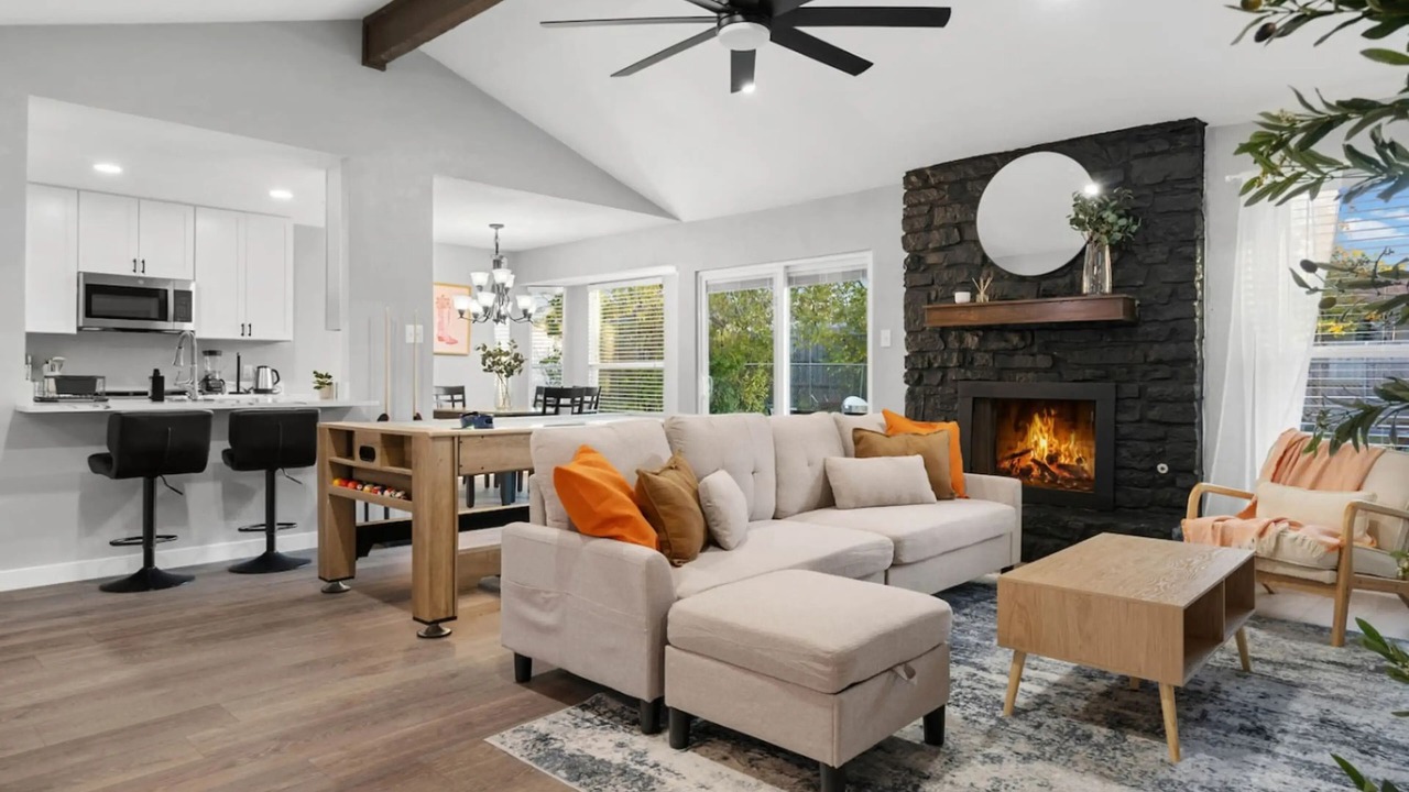 Photo of Livingroom in Brushy Creek