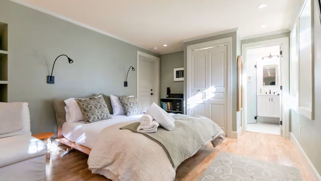 Photo of Bedroom in Haight-Ashbury