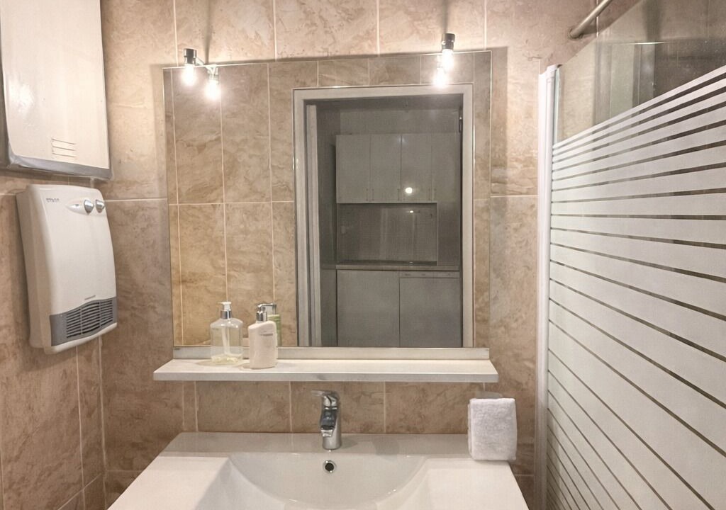 Photo of Bathroom in Alco