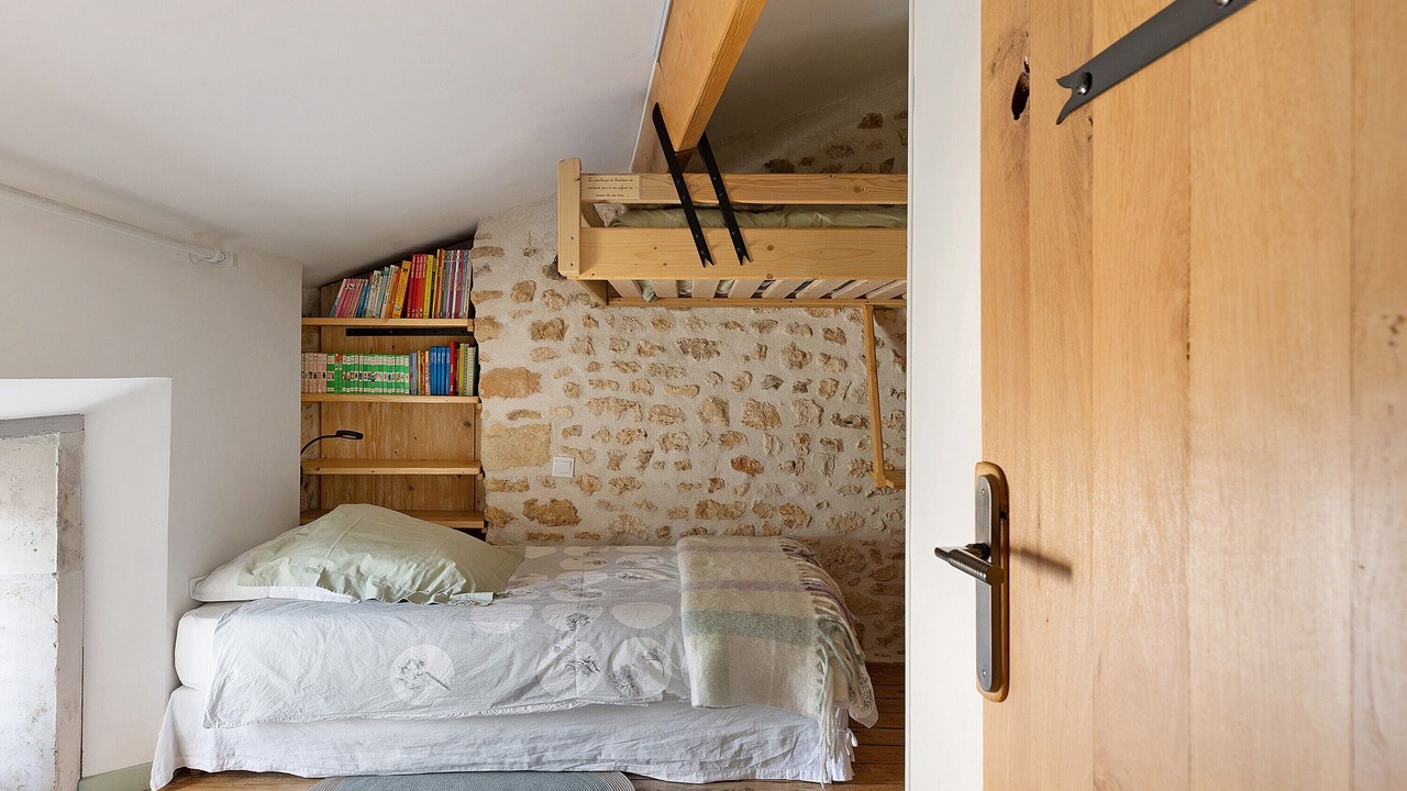 Photo of Bedroom in Vouneuil-sous-Biard