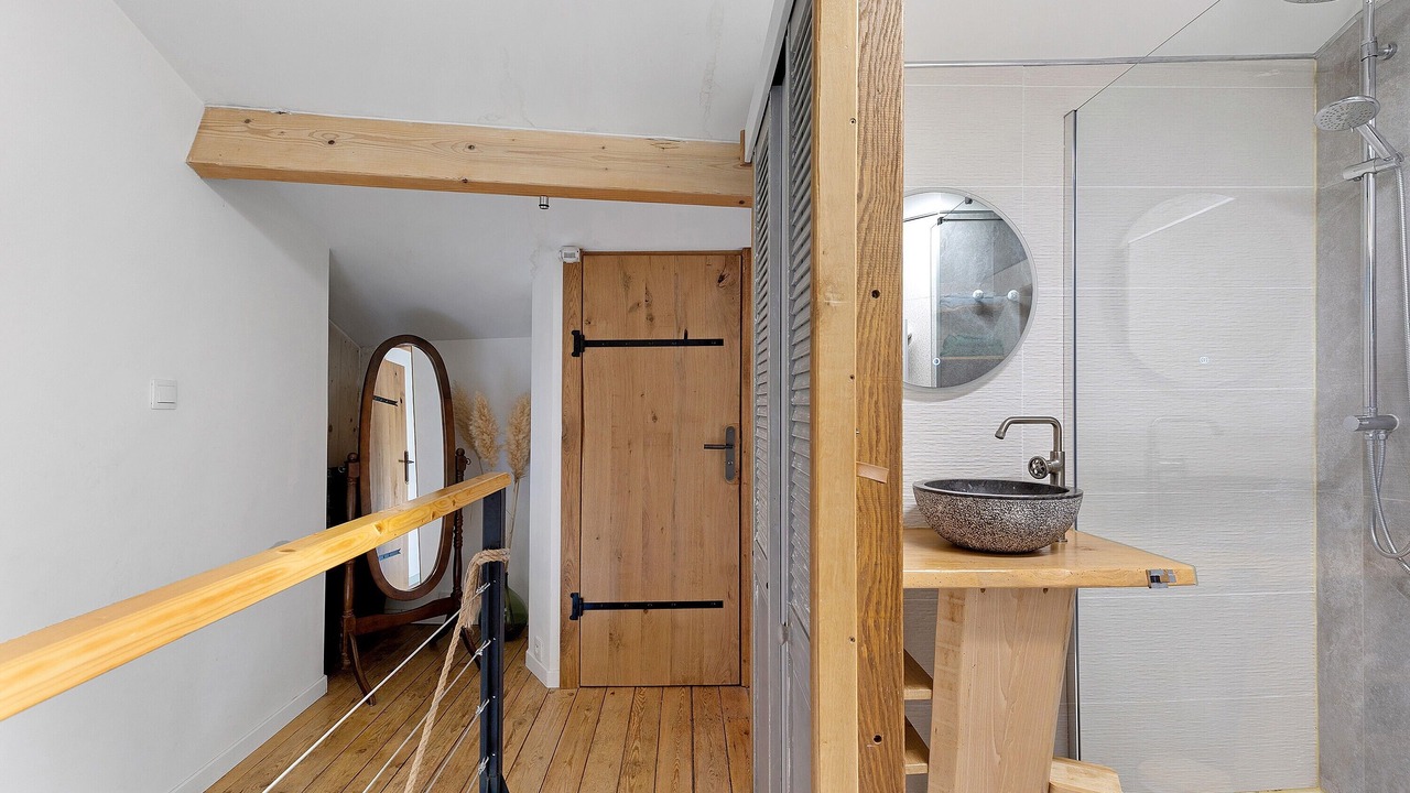Photo of Bathroom in Vouneuil-sous-Biard