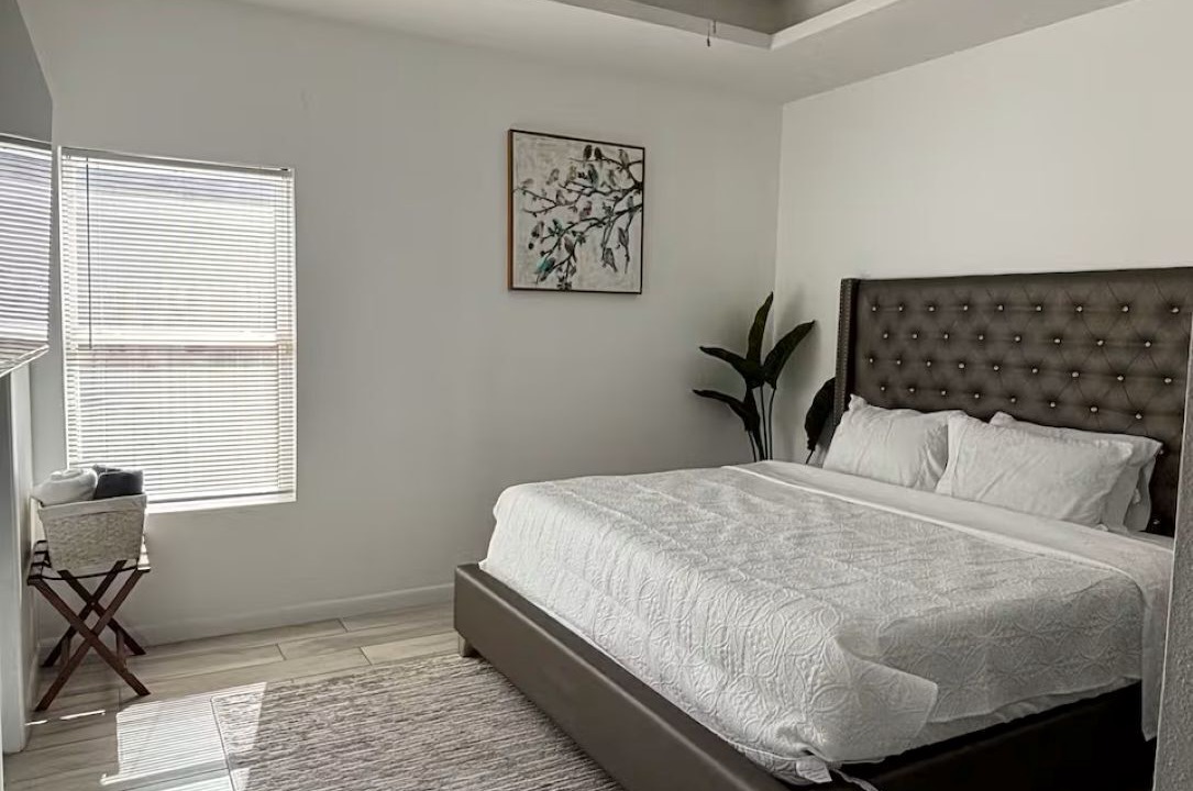 Photo of Bedroom in Edinburg