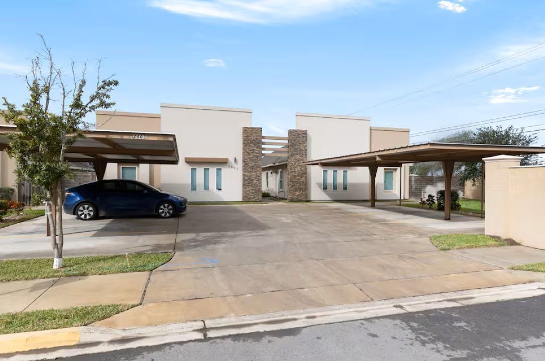 Photo of Outdoor in Edinburg