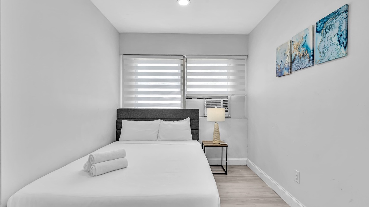 Photo of Bedroom in Bay Harbor Islands
