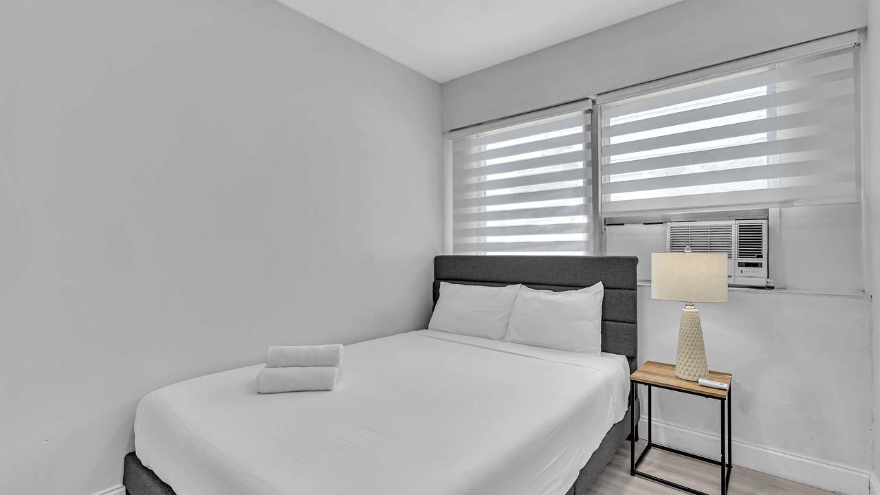 Photo of Bedroom in Bay Harbor Islands