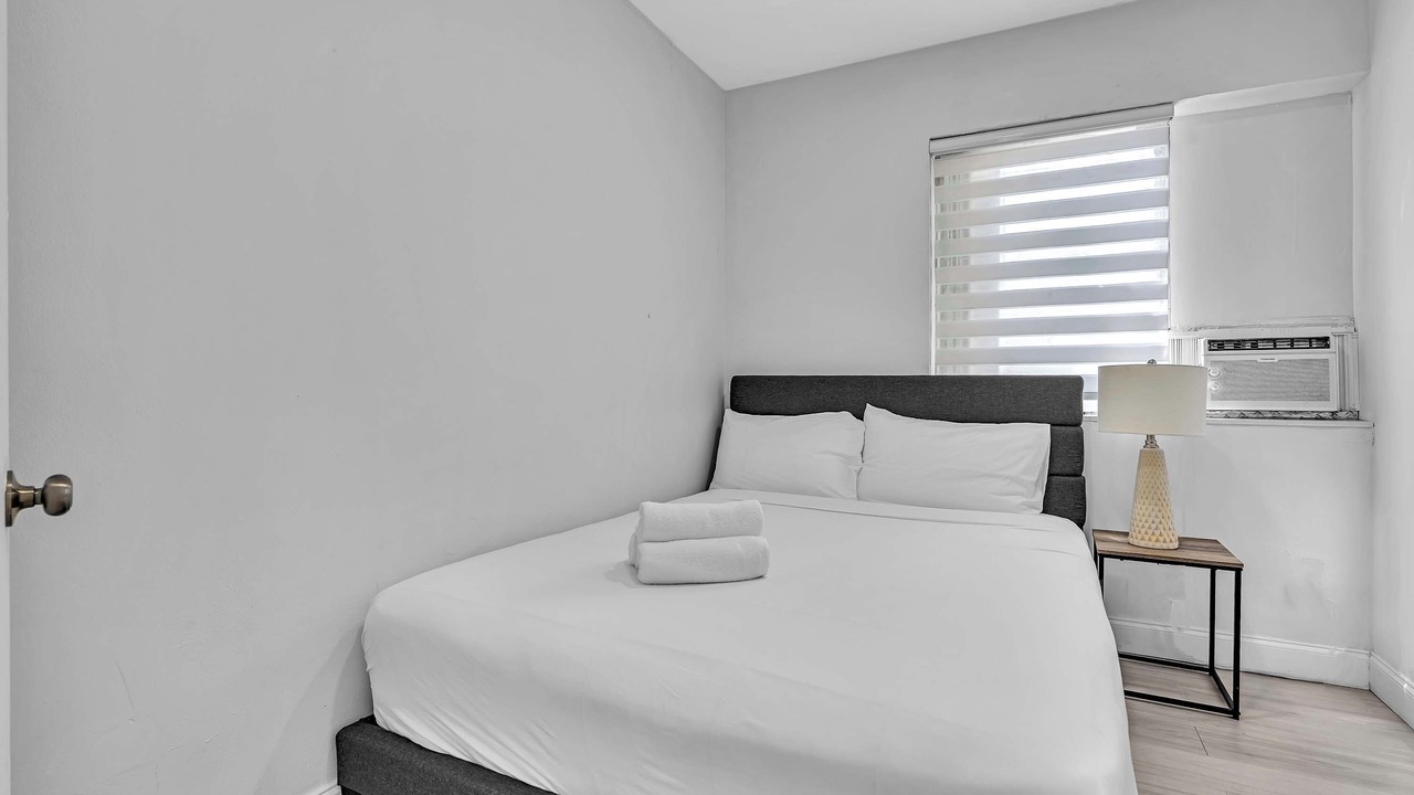 Photo of Bedroom in Bay Harbor Islands