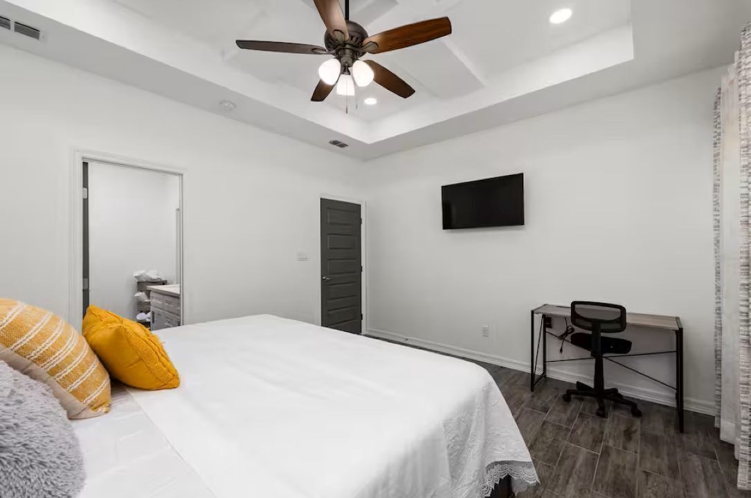 Photo of Bedroom in Edinburg