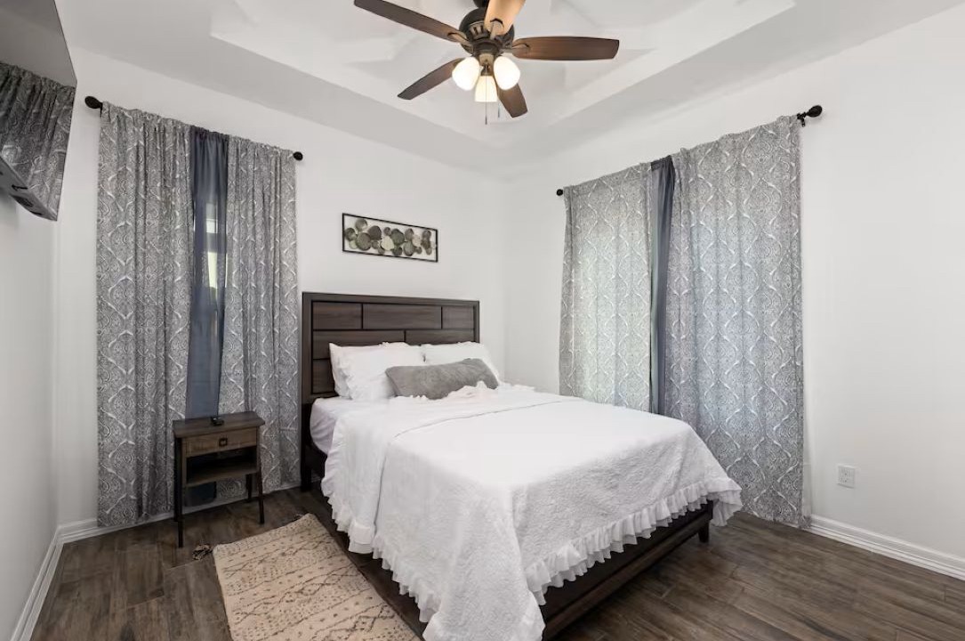 Photo of Bedroom in Edinburg