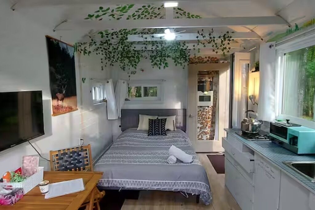 Photo of Bedroom in Mandeville