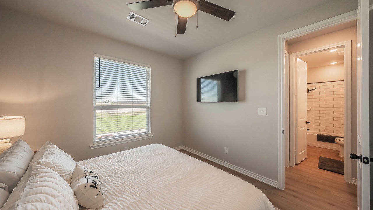 Photo of Bedroom in Eureka