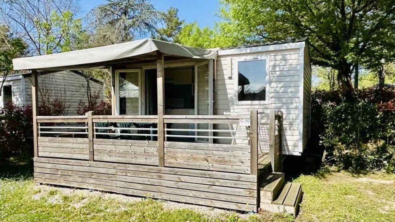 Photo of Outdoor in Collias