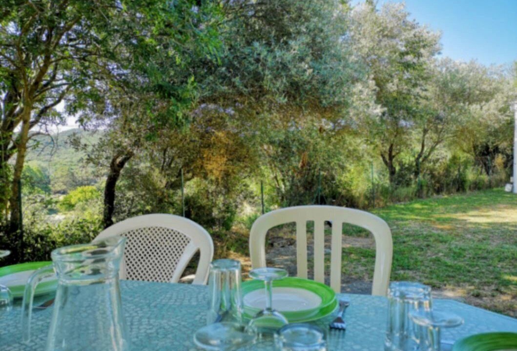 Photo of Outdoor in Collias