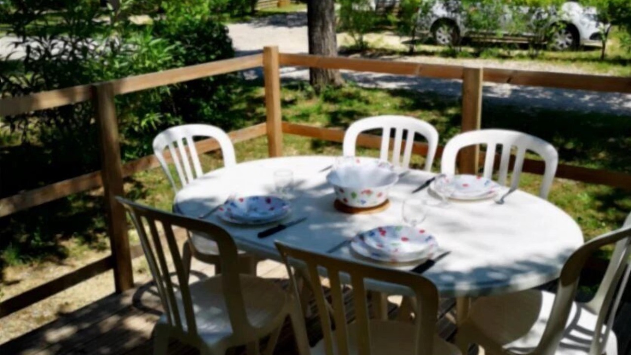 Photo of Outdoor in Collias