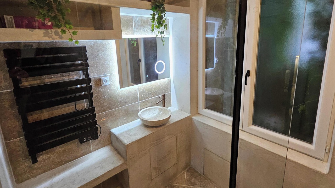 Photo of Bathroom in Montge-en-Goele