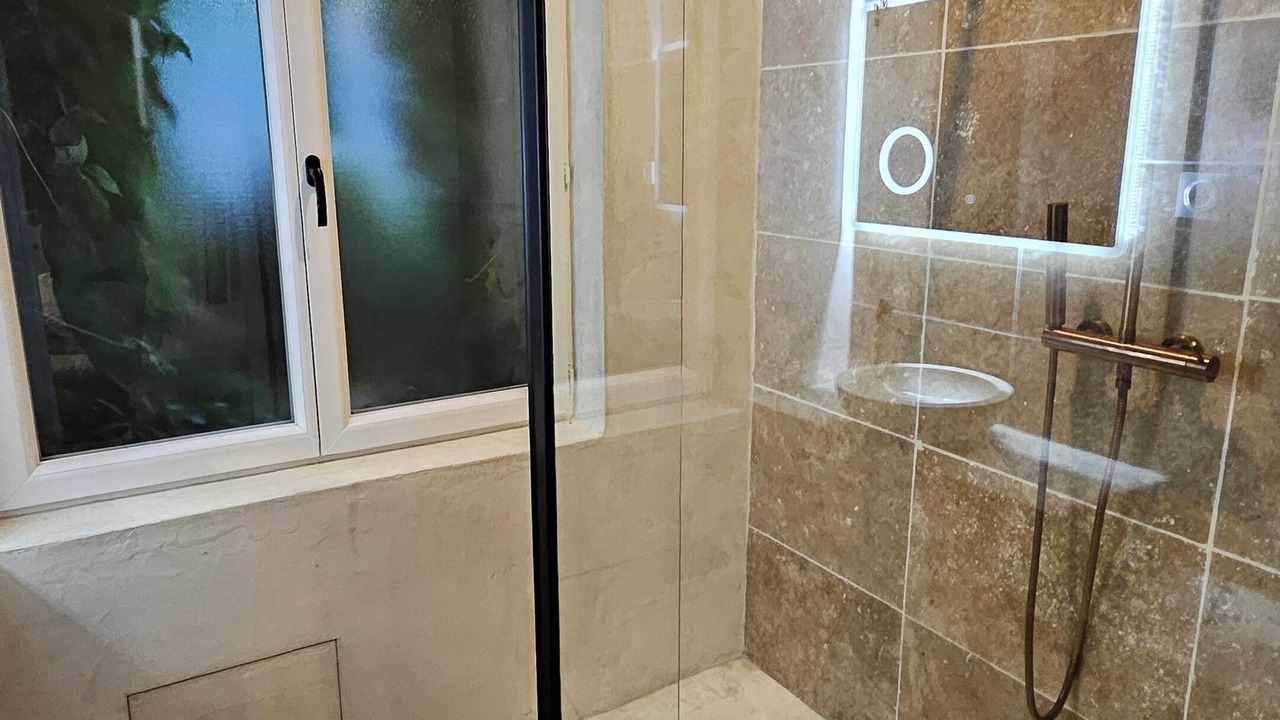 Photo of Bathroom in Montge-en-Goele
