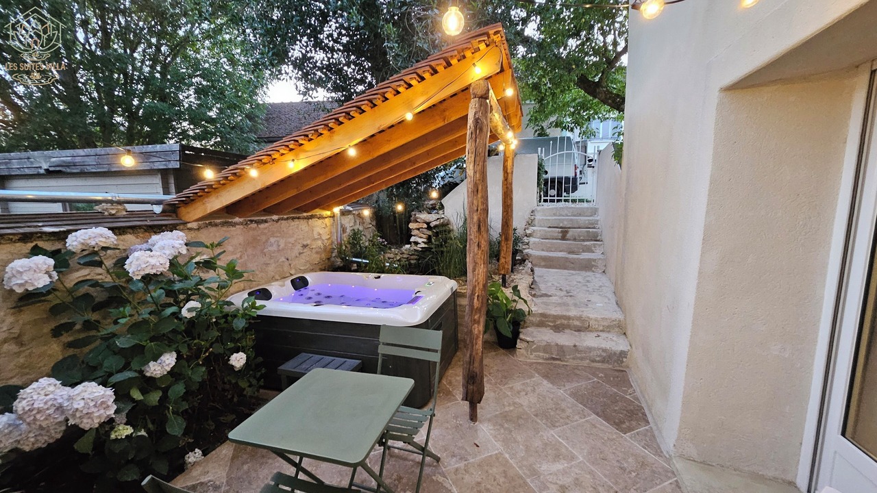 Photo of Patio Balcony in Montge-en-Goele