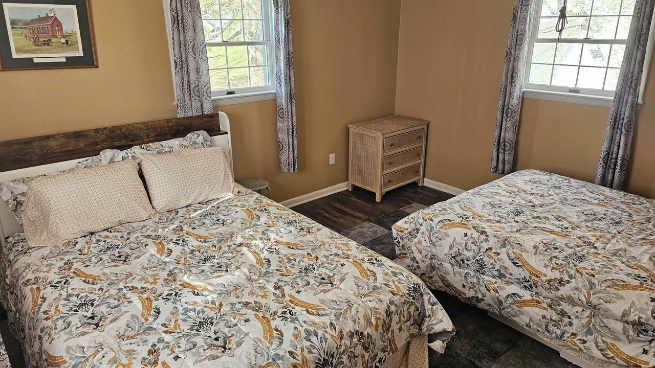 Photo of Bedroom in James Creek