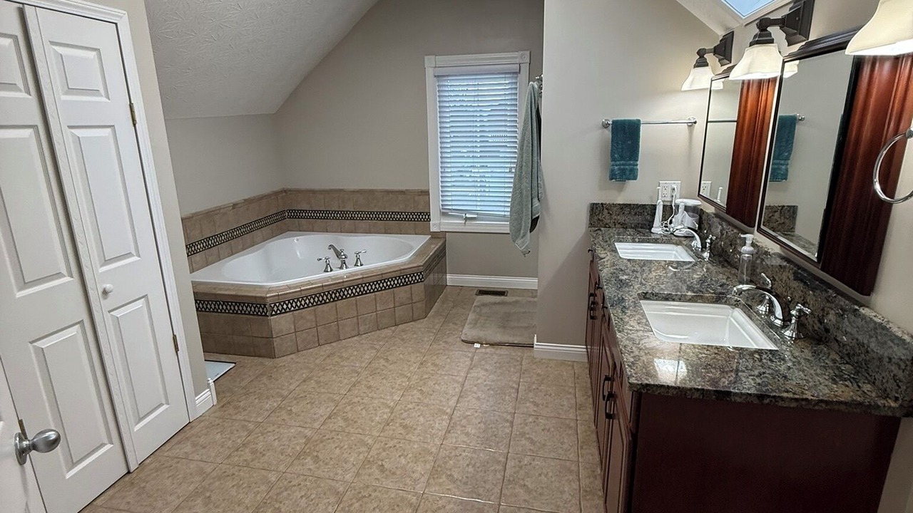 Photo of Bathroom in Crescent Hill