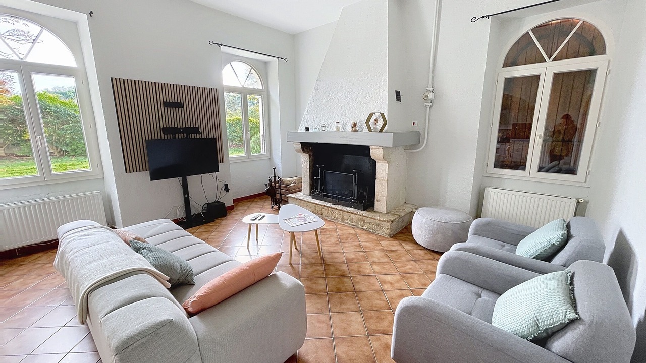 Photo of Livingroom in Castera-Verduzan