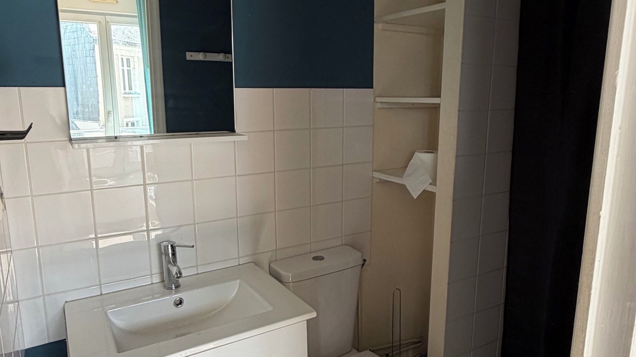 Photo of Bathroom in Downtown Angers