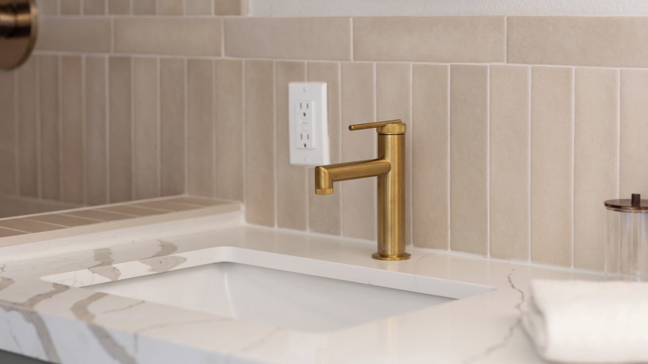Photo of Bathroom in Blenman-Elm