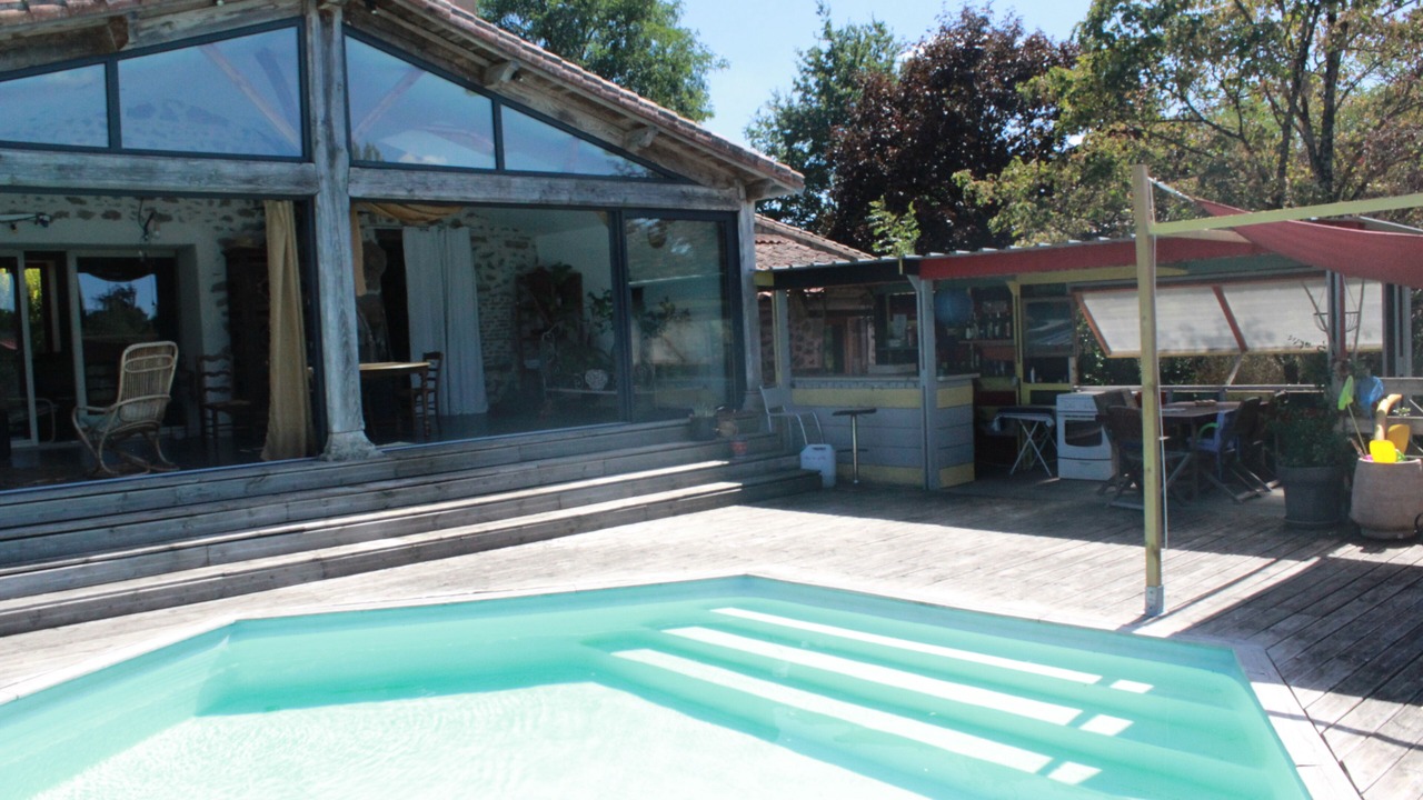 Photo of Outdoor in Pompaire