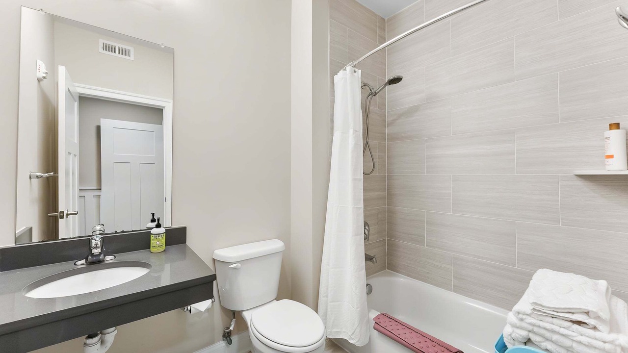 Photo of Bathroom in Townsend's Inlet