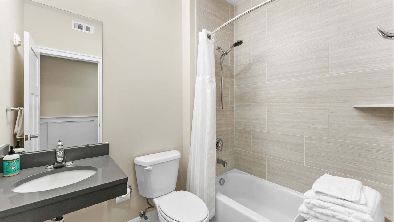 Photo of Bathroom in Townsend's Inlet
