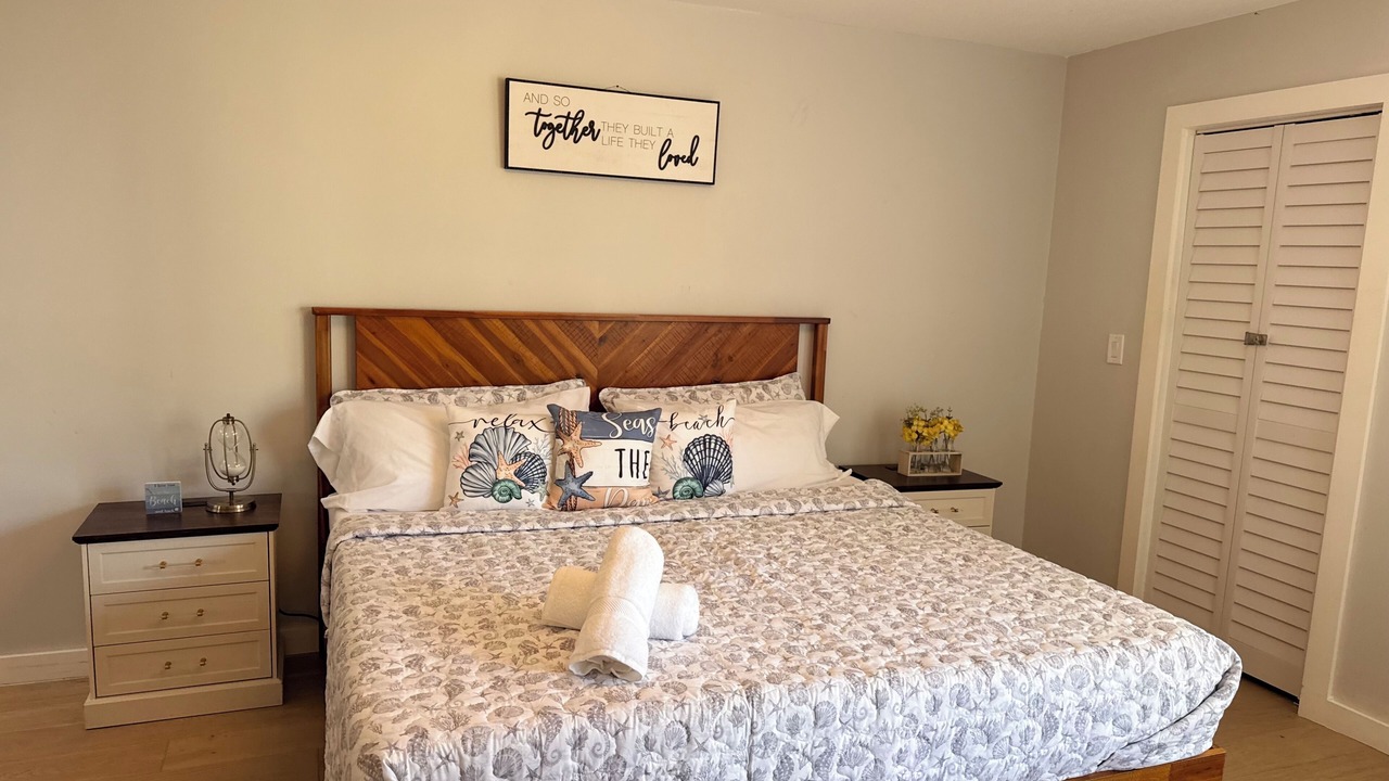 Photo of Bedroom in East Lake Woodlands