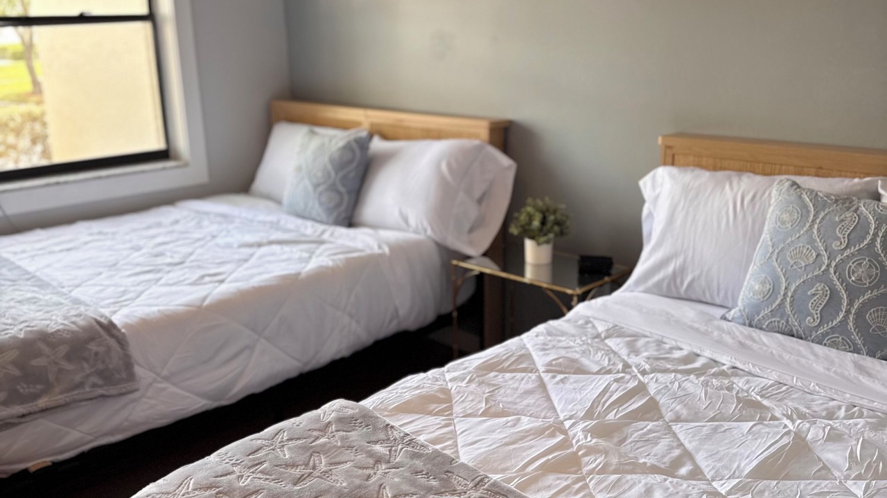 Photo of Bedroom in East Lake Woodlands