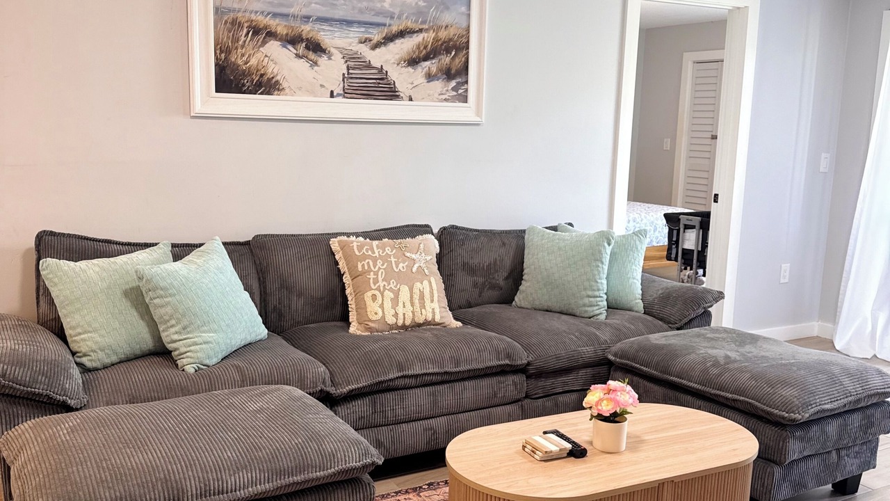 Photo of Livingroom in East Lake Woodlands