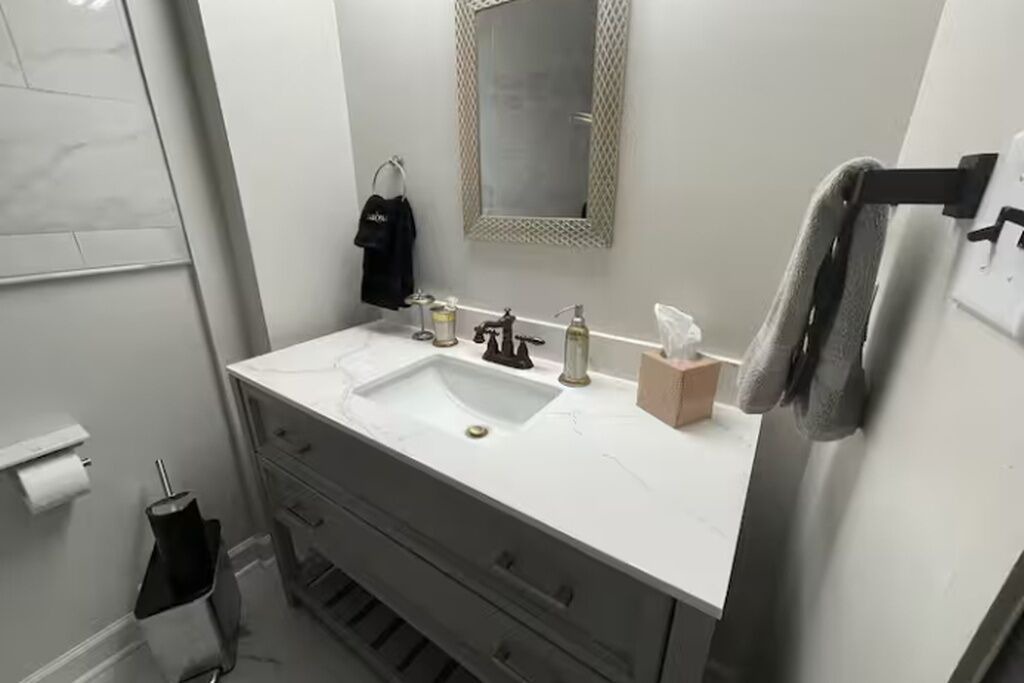 Photo of Bathroom in Uptown