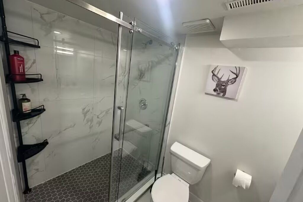 Photo of Bathroom in Thornhill